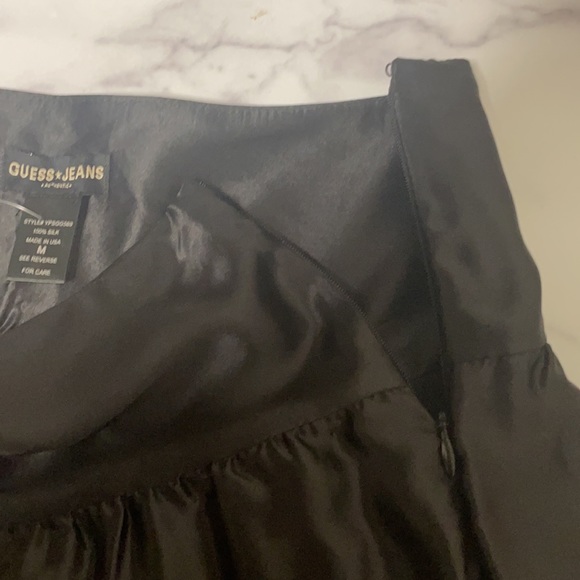 GUESS NWT SIZE M BLACK SATIN RUFFLE MINI SKIRT - Picture 7 of 11